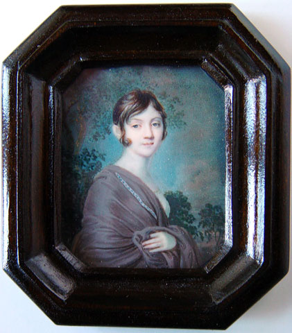 Pictor anonim, sec. XIX. Portret de femeie. Fildeş, guaşă, acuarelă, 7,8 x 6,6 cm