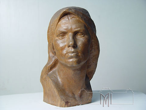 Claudia Cobizev (1905-1995) Cap de moldoveancă, 1947, lemn, sculptare. 41x22x26 cm